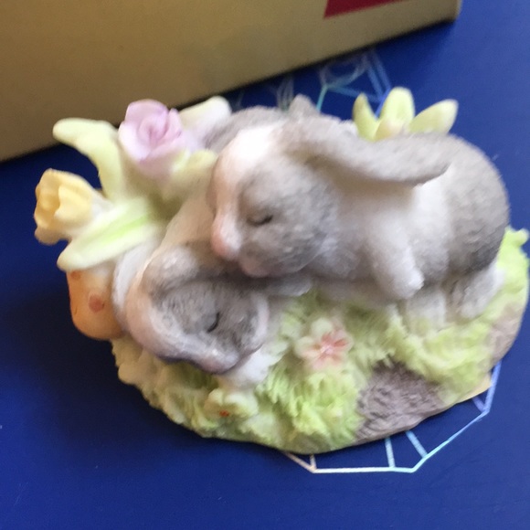 Russ Berrie Other - NWOT Vintage 1990s Russ Handpainted Easter Bunnies figurine